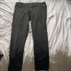Victoria’s Secreat pink legging